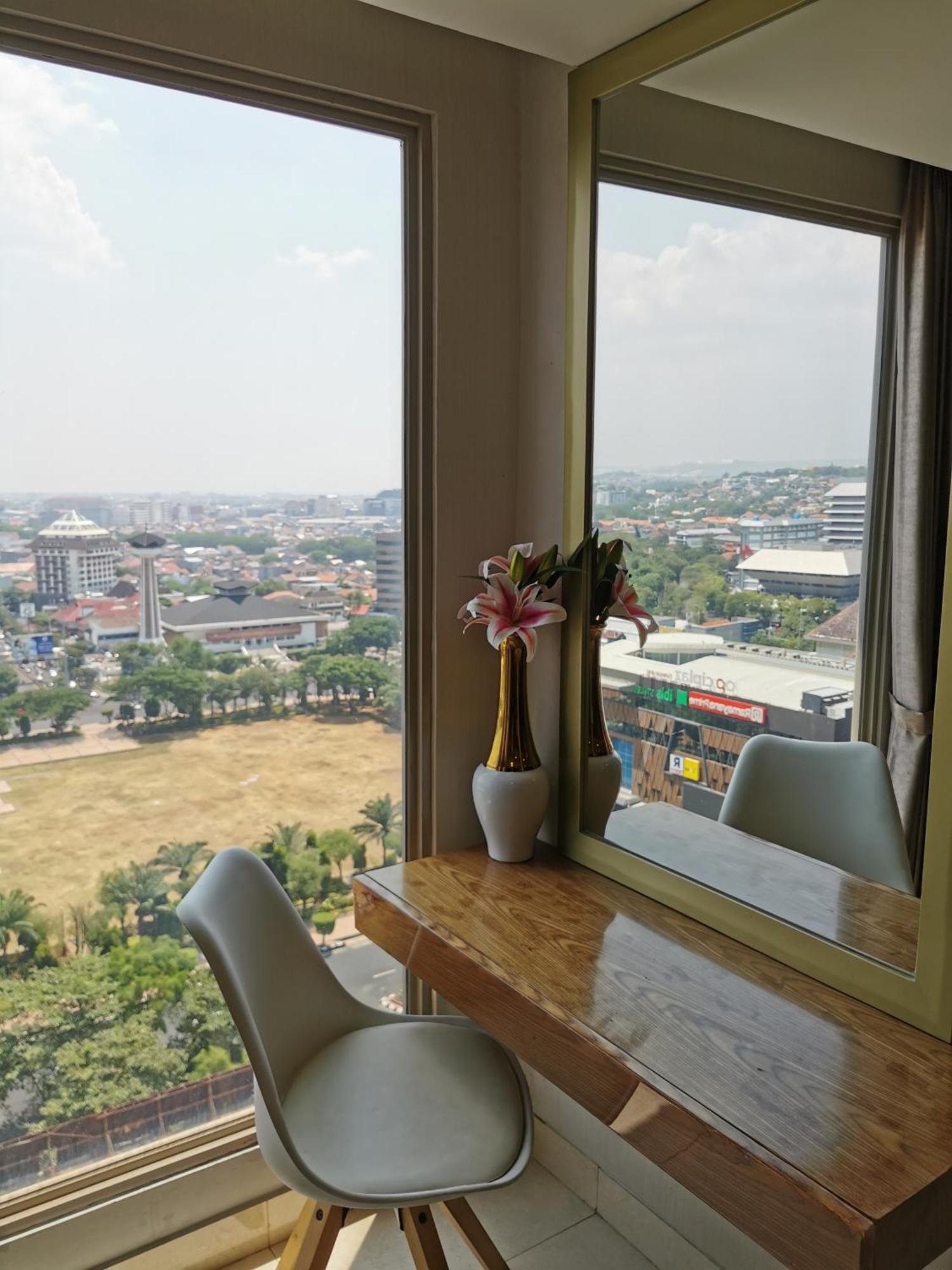 Residence Warhol Simpang Lima Semarang Kültér fotó